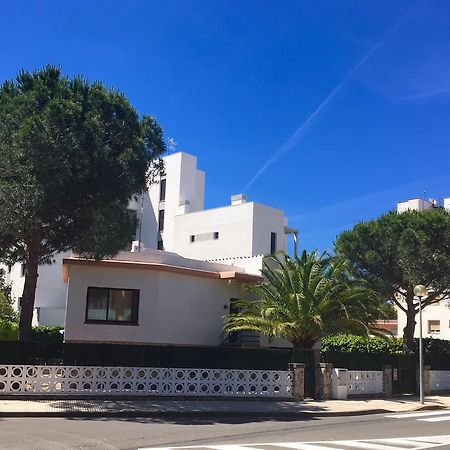 Willa Casa Lorca Roses Zewnętrze zdjęcie